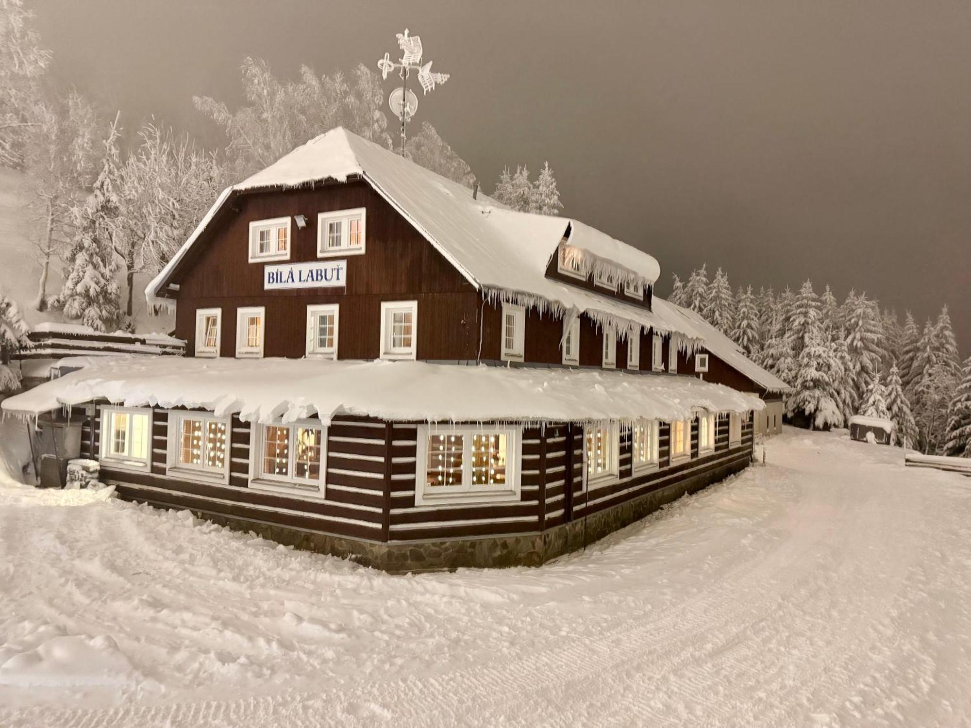 Bila Labut Horsky Hotylek Hotel Pec pod Snezkou Exterior foto